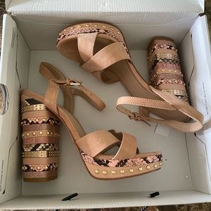 Aldo heels size  7